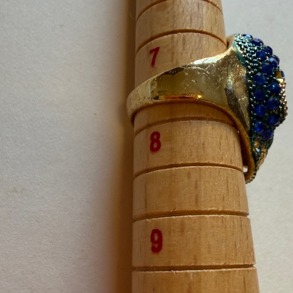 Blue and Gold Skull Ring - Picture 8 of 8